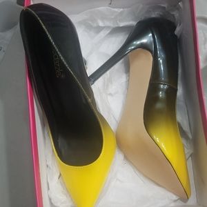 Elizabeth heels size 10